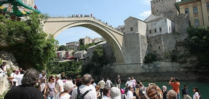 Svjetska kriza i poplave utječu na manji broj turista u Mostaru