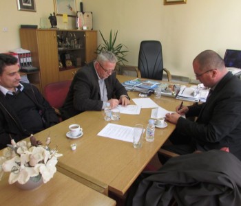 Potpisan Ugovor za asfaltiranje lokalne ceste Gračanica – Klek