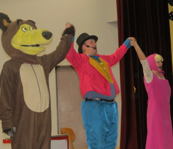 Mališani uživali u predstavi “Maša i medvjed”