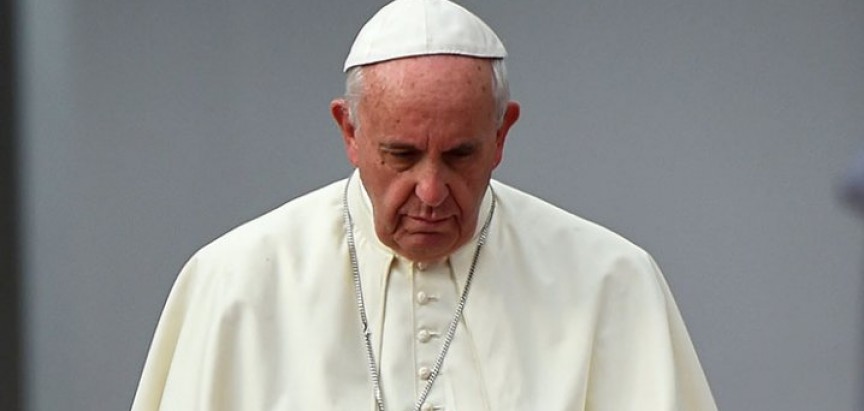 Papa Franjo poručio svjetskoj eliti: Ne dozvolite da zavladaju mašine bez duše