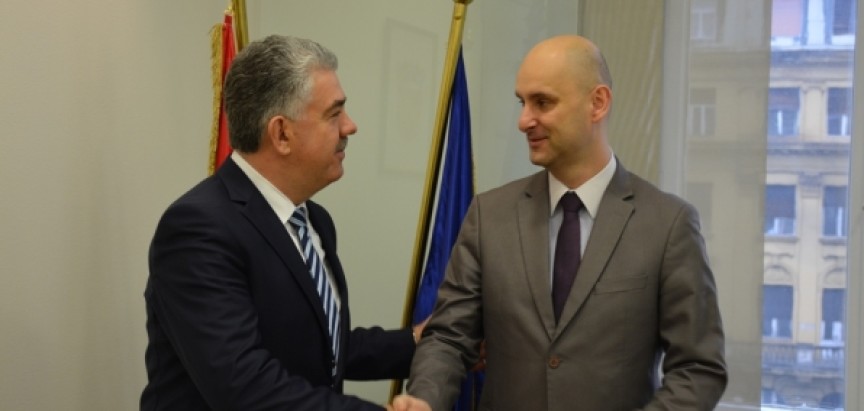 Predsjednik Herceg s ministrom Tolušićem