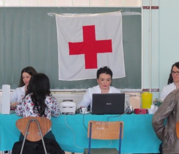 FOTO: U prostorijama Srednje škole Prozor održana akcija darivanja krvi