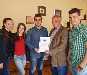 Maturanti Srednje škole “Prozor” zahvalili načelniku općine za dosadašnju potporu