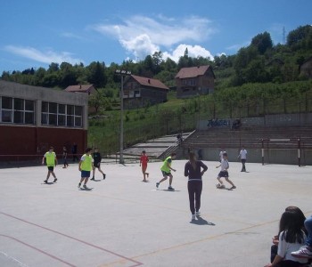 FOTO: Završnica Turnira u nogometu povodom obilježavanja Dana škole OŠ Marka Marulića Prozor