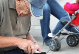 Umirovljenici poslali zahtjev za 13. mirovinu, oglasili se i iz Federalnog zavoda za mirovinsko i invalidsko osiguranje