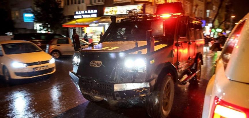 Turska Turska/ Istanbul: Napad ručnim bacačima na sjedišta policije i Erdoganove stranke