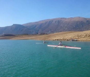 Foto: Ramski veslači zaveslali na jezeru