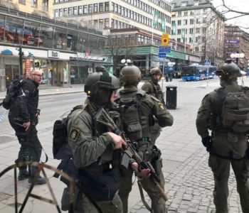 Ukradenim kamionom gazio pješake u Stockholmu: ‘Sve upućuje da se radi o terorističkom napadu’