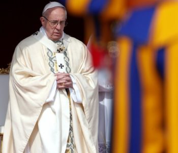 Uskrsna poruka Pape Franje: Neka Gospodin podari mir cijelom Bliskom istoku