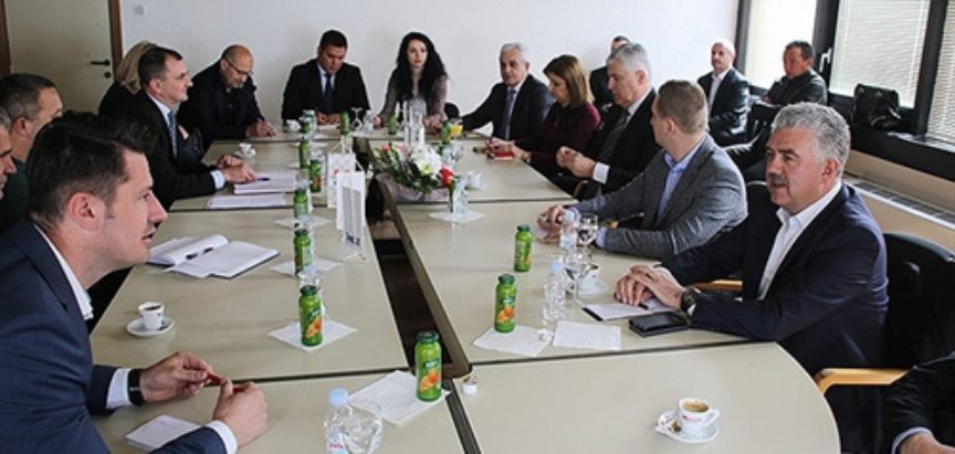 Šef HDZ-a BiH održao sastanak u Rami