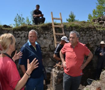 Foto: Načelnik Ivančević posjetio arheološko nalazište Gradac