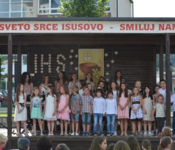 Foto: Na festivalu Djeca pjevaju Isusu nastupilo 20 djece