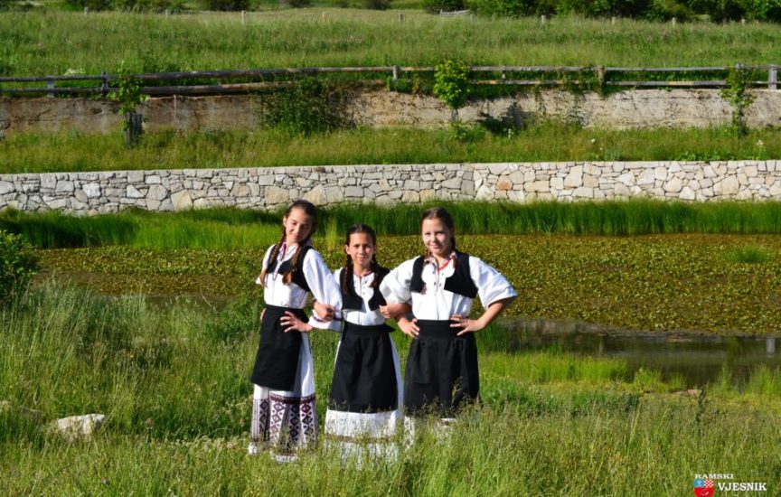 Vran planino ispod tebe Rama Vran planino ispod tebe Rama