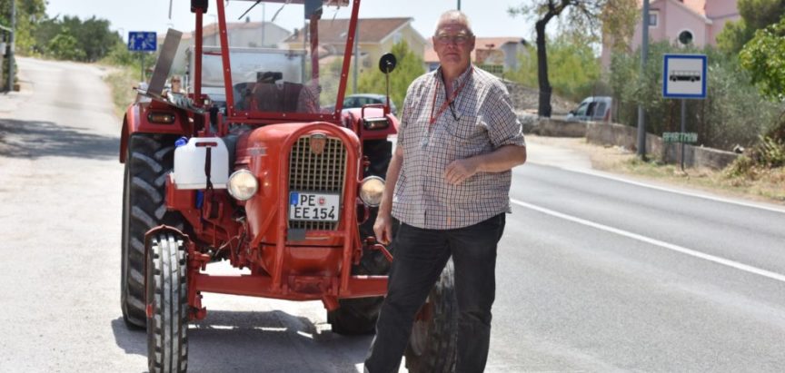 Njemac na godišnji u Hrvatsku stigao traktorom