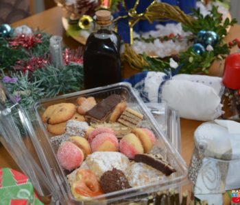 Foto: Kuhari Srednje škole Prozor spremni za Božićni sajam