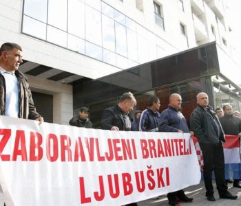 Mirni prosvjedi zaboravljenih branitelja u Mostaru