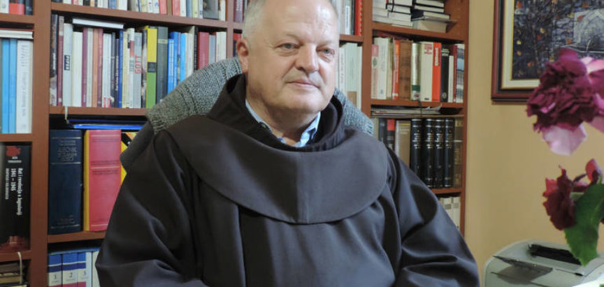 Fra Ivan Šarčević, profesor na Franjevačkoj teologiji u Sarajevu, za Al Jazeeru govori o Božiću, BiH, vjeri…