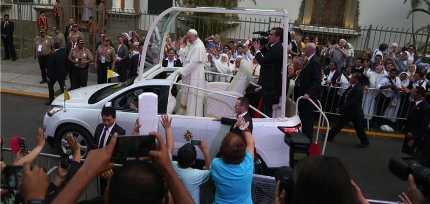 Papa Franjo stigao u Peru nakon burnog posjeta Čileu