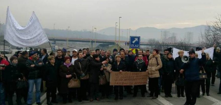 Radnici željezare Zenica u štrajku, blokirali promet na magistralnoj cesti
