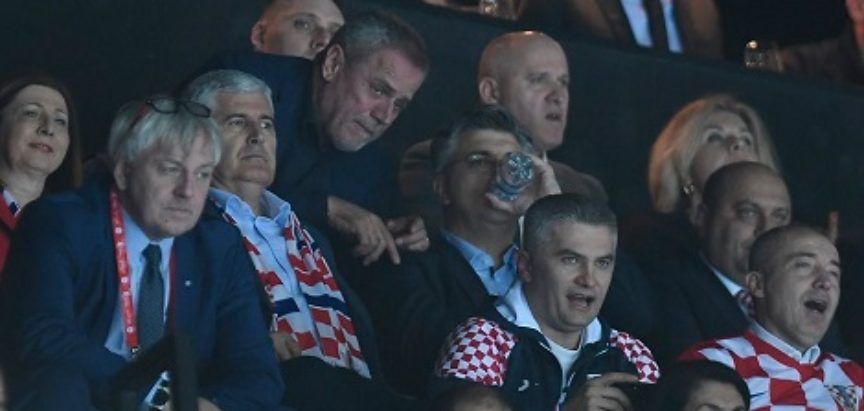 SVI SU NAVIJALI ZA HRVATSKU Čović sa suprugom na utakmici Hrvatska-Srbija