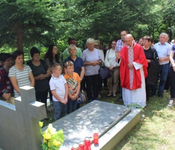 Foto i audio: Vjernici dvadeseti put hodočastili na grob mučenika fra Stjepana Barišića