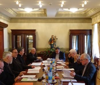 Crkva otvoreno o prognanima, o ovima što iseljavaju daju nejasne dijagnoze – što ih i tko tjera – izgleda mediji
