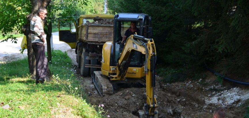 Foto/video: Vodovod za naselja u općini Prozor-Rama ide dalje