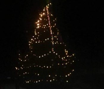Ustirama: Poziv na zajedničko ukrašavanje  Božićnog drveta