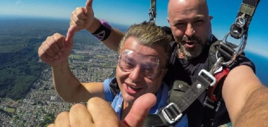 Fra Ivo Tadić, fratar iz Rame u Australiji skočio padobranom