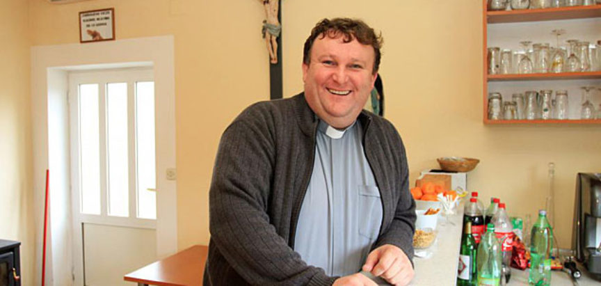 Svećenik iz Rame zapjevao na dubrovačkoj Konoviziji