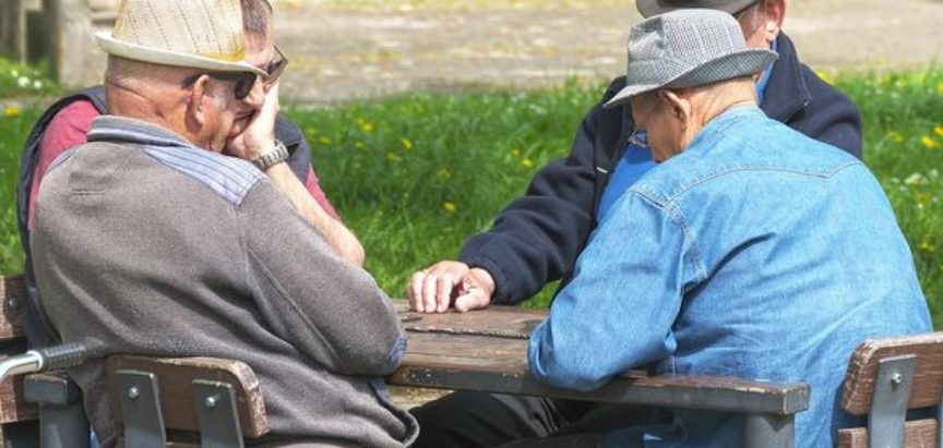 Dobre vijesti za umirovljenike: Minimalna mirovina bit će 400 maraka