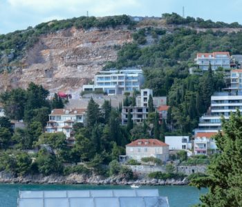 Jedan od najbogatijih ljudi na Balkanu je iz Kiseljaka i gradi šest luksuznih vila usred Lapada