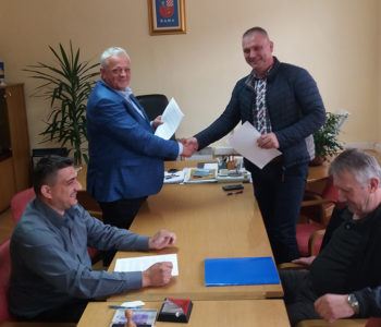 Potpisan Ugovor za sanaciju i asfaltiranje lokalnih cesta i ulica na području općine Prozor-Rama