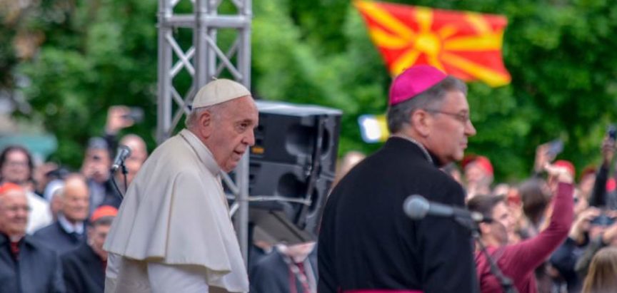 Papa Franjo susreo mlade u Skopju