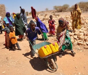Više od dva milijuna Somalijaca moglo bi umrijeti od gladi