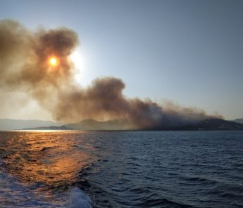 Grčka pod uzbunom dok se požari približavaju turističkim središtima