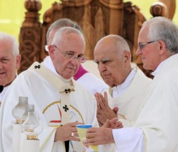 Biskup dr. Pero Sudar podnio ostavku a Papa Franjo prihvatio