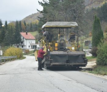 Foto: Sanacija na pojedinim dionicama regionalnog puta R 418-a Prozor-Tomislavgrad