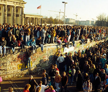 Dan kada je euforično srušen Berlinski zid