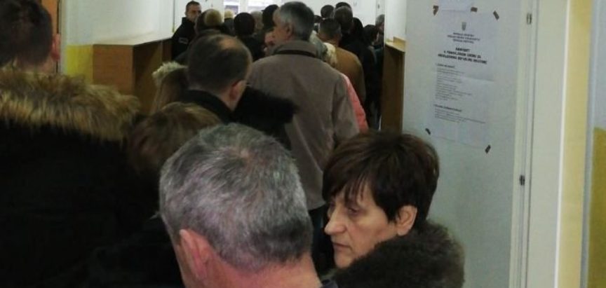 Gužve na biralištima u Mostaru
