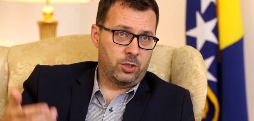 Ministar Džindić: Zašto je za Aluminij najbolji stečaj, rudnicima, Bloku 7, plinu i zašto je tajna kome BiH prodaje oružje