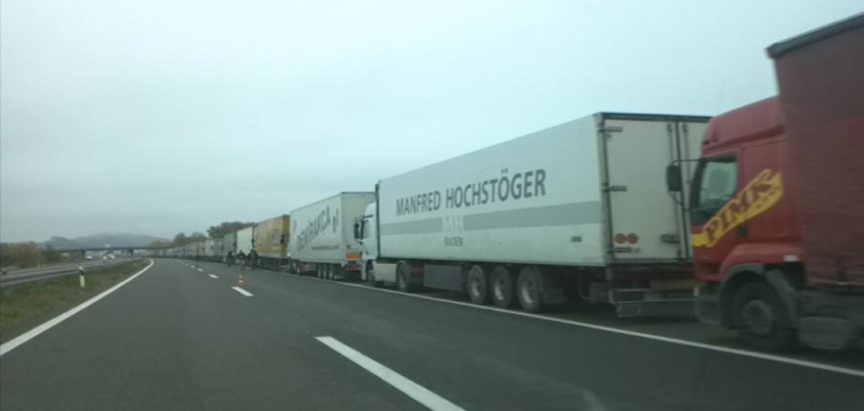 Nekoliko stotina kamiona krenulo iz Hrvatske prema BiH, Srbiji, Mađarskoj…