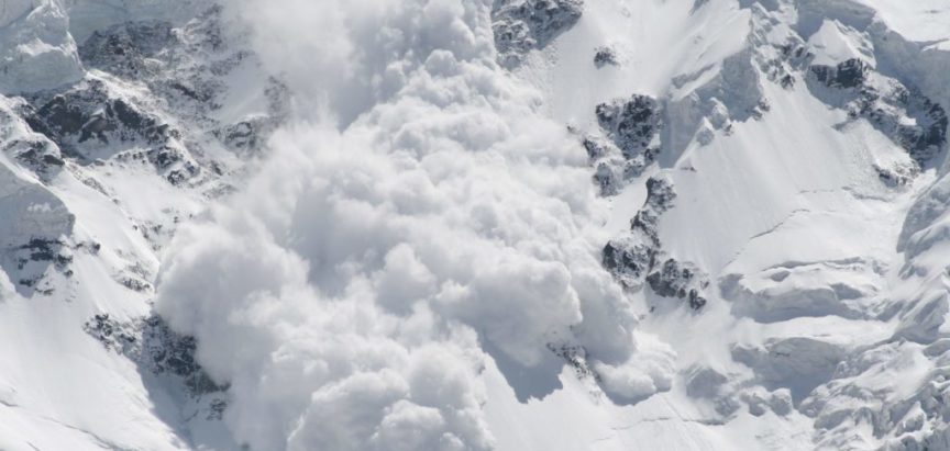 Poginulo šest osoba pod lavinama u Alpama