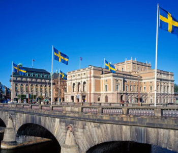 Koronavirus na švedski način: Osnovne škole rade, kafići, barovi i restorani otvoreni