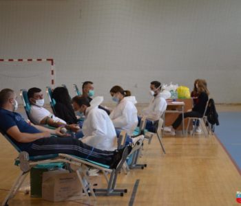 Foto: U akciji dragovoljnog darivanja krvi u Prozoru prikupljeno 39 doza