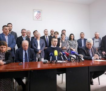 Šok iz Vukovara: Kompletan HDZ izišao iz stranke, optužuju Andreja Plenkovića