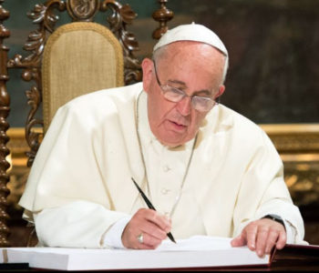 Papa Franjo darovao 100 tisuća eura za potresom pogođeno područje u Hrvatskoj