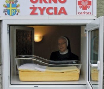Poljske redovnice pronašle dijete u ‘Prozoru života’