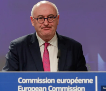Europski povjerenik za trgovinu podnio ostavku zbog prisustva korona-zabavi