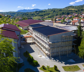 Foto: Srednja škola Prozor uskoro s novom fasadom